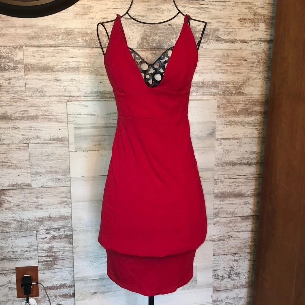 windsor homecoming dresses red | | Windsor Dress Red Low Cut Prom Formal Dress Fits Like A Size Xs rose gold mini
